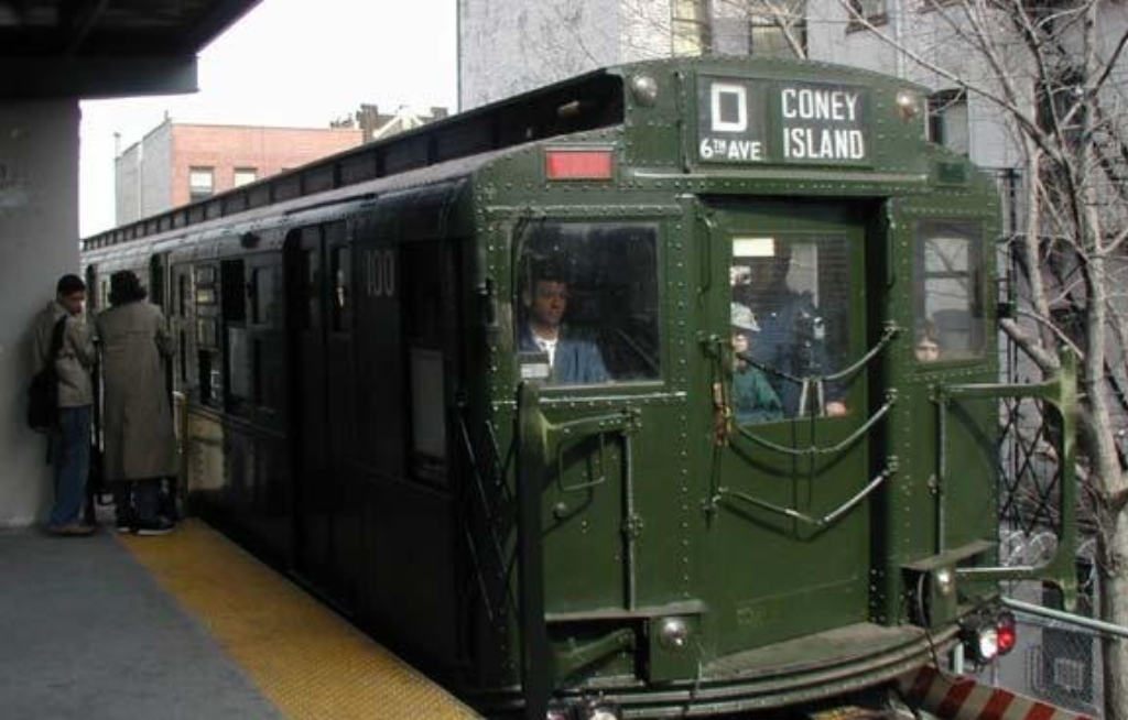 b60dc8cfbcdc8d786a3289c818a11da3--brooklyn-city-new-york-subway.jpg